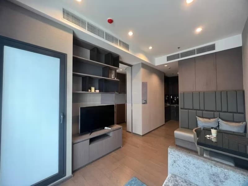1 Bed Condo for Sale in Bang Rak