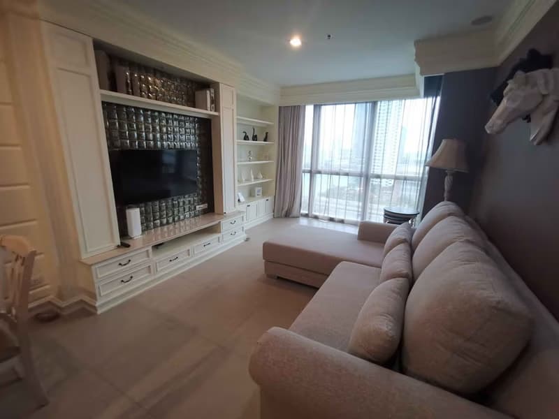 1 Bed Condo for Rent in Khlong San