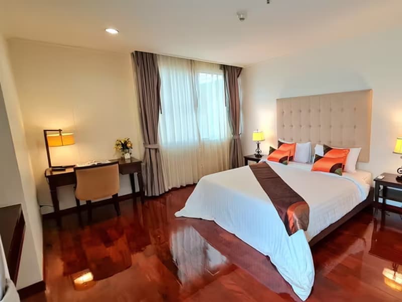  Piyathip Place Serviced Apartment