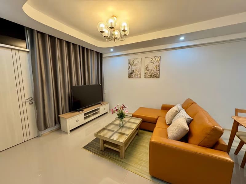 2 Bed Condo for Rent in Huai Khwang