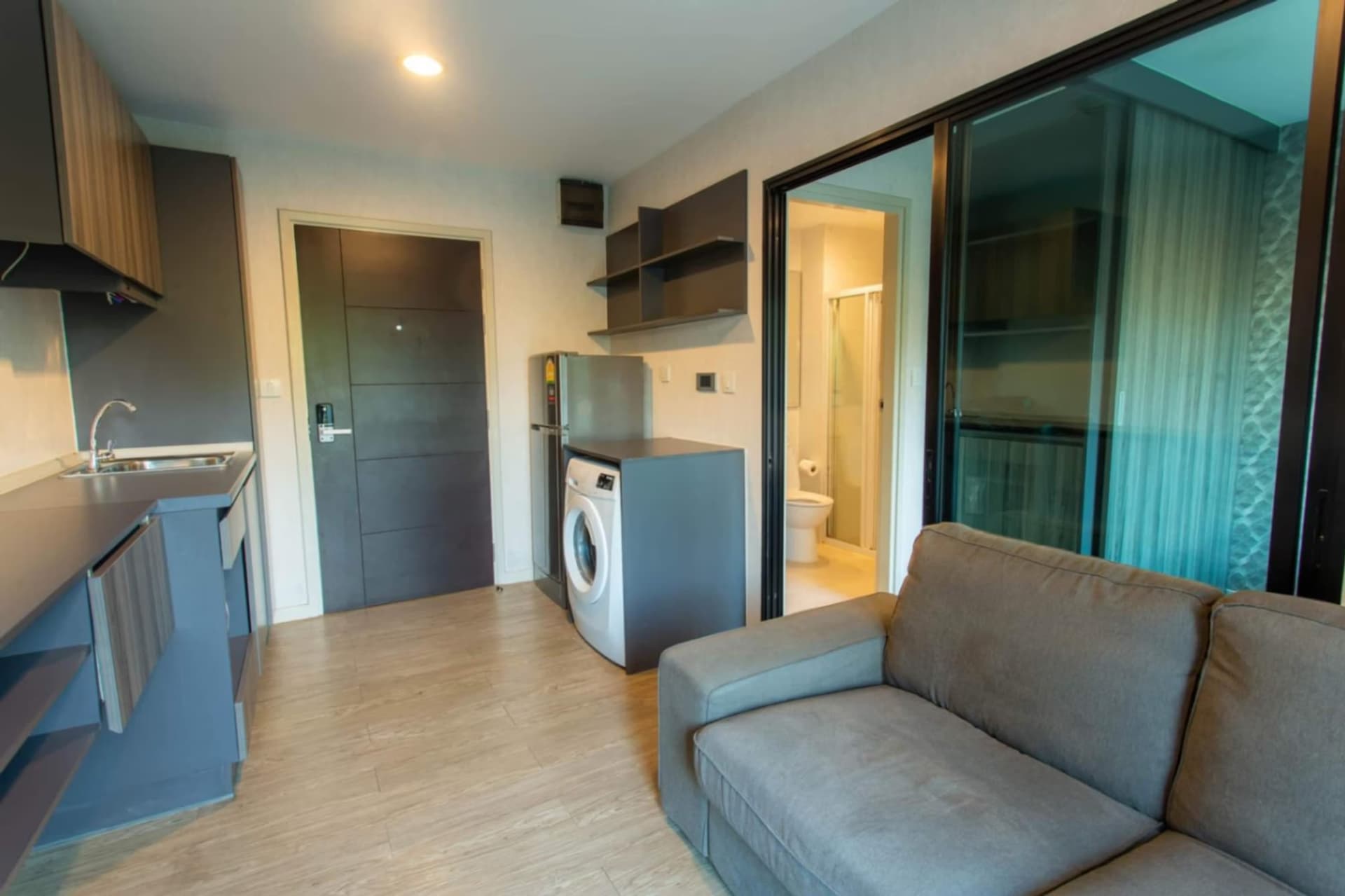 1 Bedroom Condo - Image 5