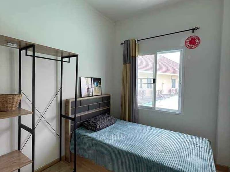 4 Bed Townhouse for Rent and Sale in Saraphi
