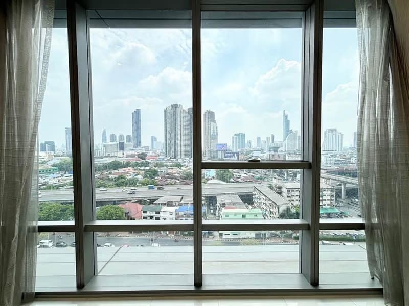 1 Bed Condo for Sale  Near Surasak BTS