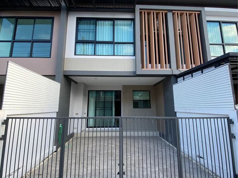 Townhouse for Rent at Premium Time Home Suanluang Rama 9  