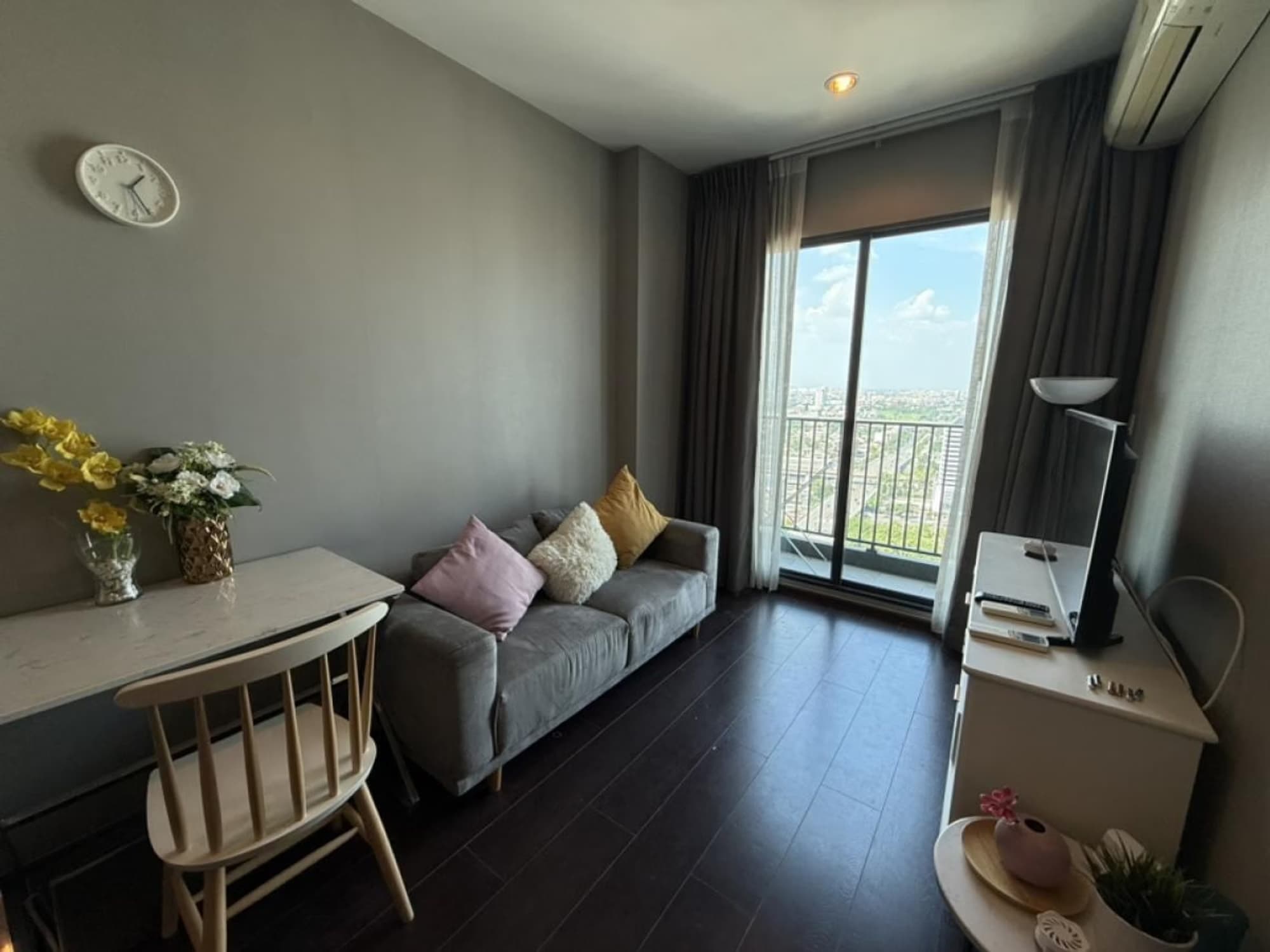 1 Bed Condo for Rent in Watthana - Image 1