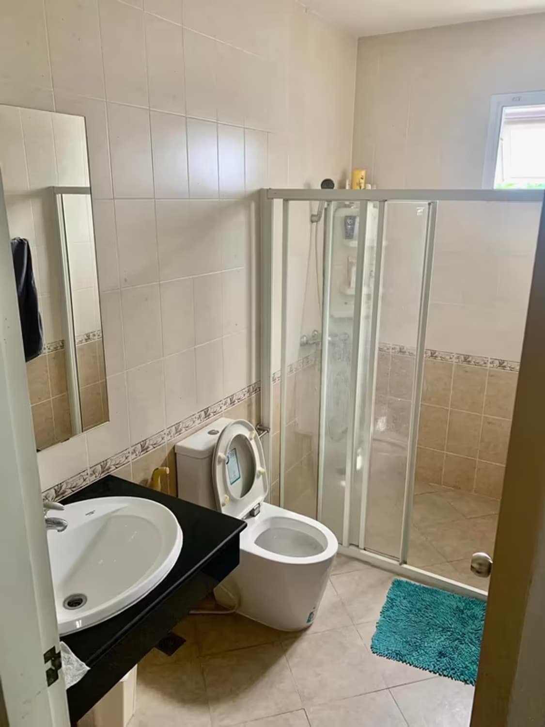 3 Bedroom House - Image 14