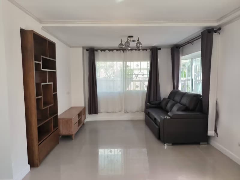 3 Bed House for Rent in Mueang Chiang Mai