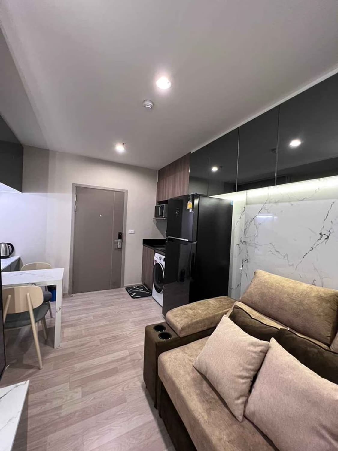  Ideo Mobi Sukhumvit Eastpoint   - Image 2