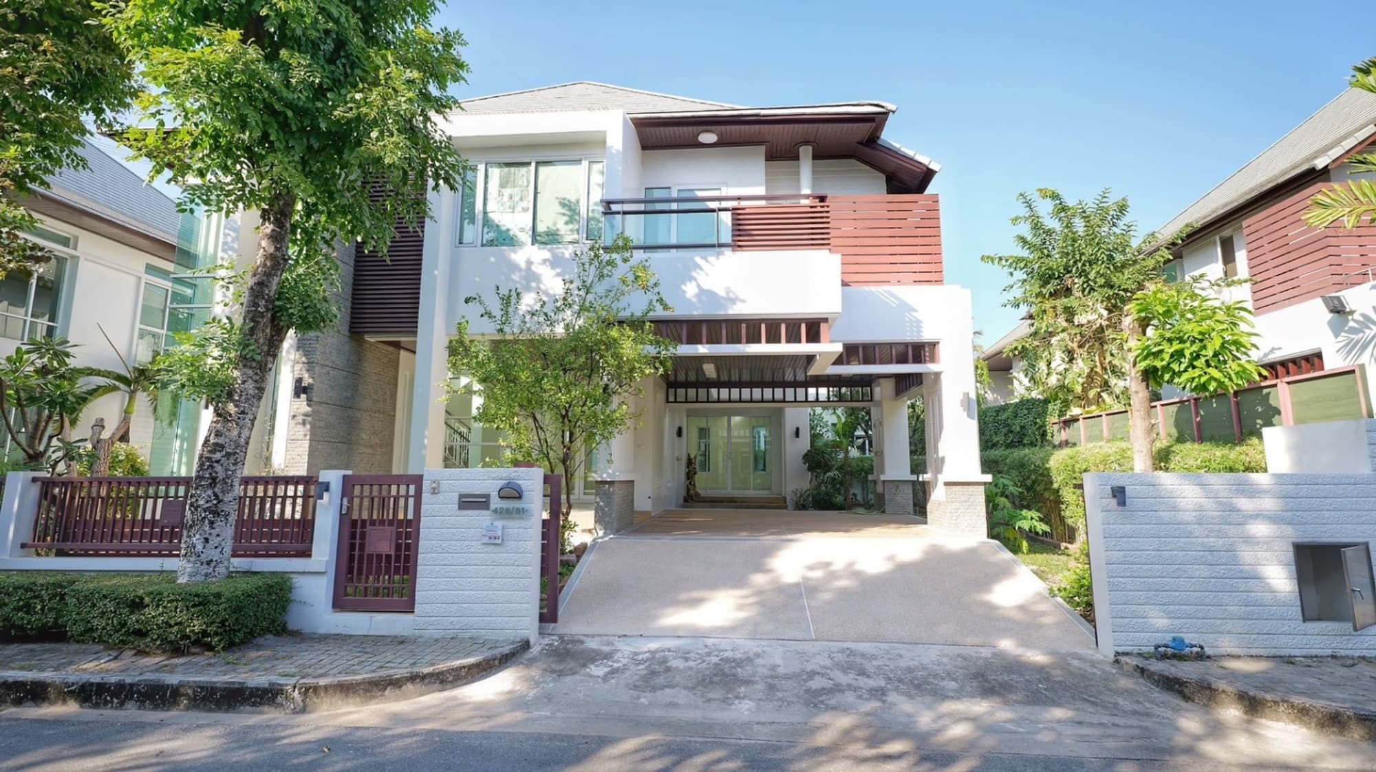 3 ห้องนอน บ้าน สำหรับ ขาย ใน Prawet - Image 1