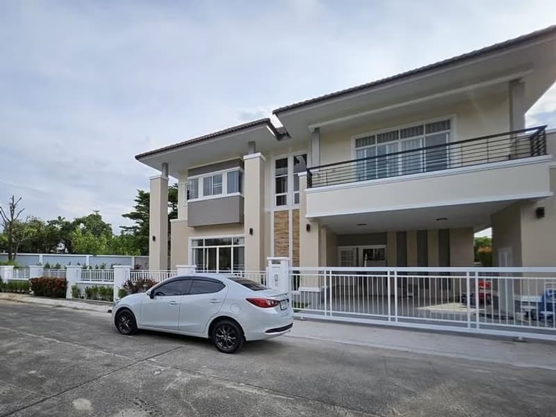 4 Bed House for Sale in San Kamphaeng