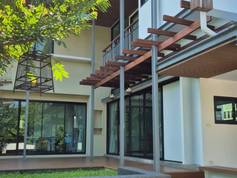 5 Bed House for Sale in Mueang Chiang Mai