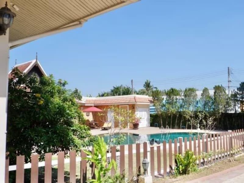 6 Bed House for Sale in Saraphi District