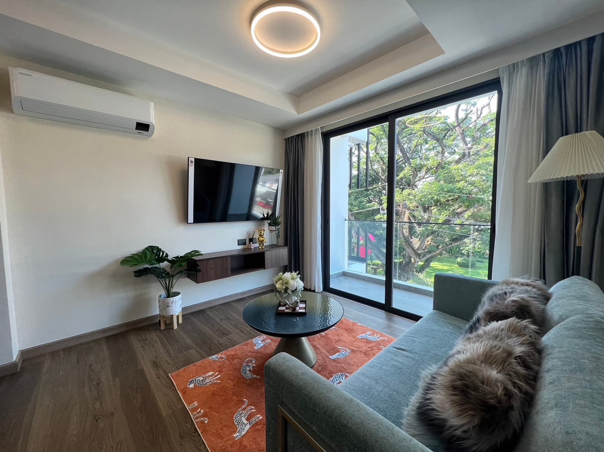 2 Bedroom Condo - Image 1
