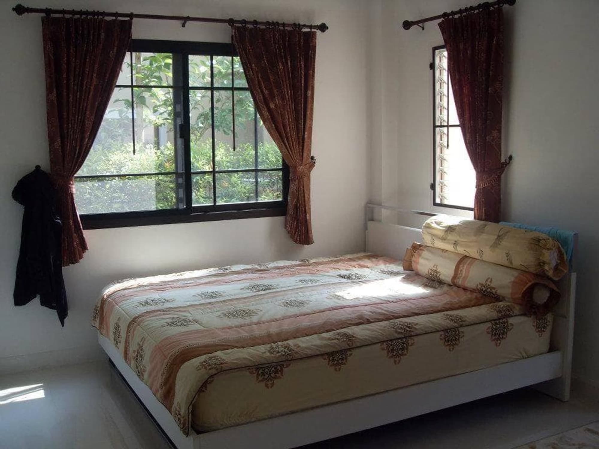 4 Bed House for Sale in Saraphi - Image 4