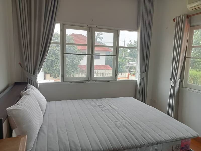 4 Bed House for Rent in San Sai