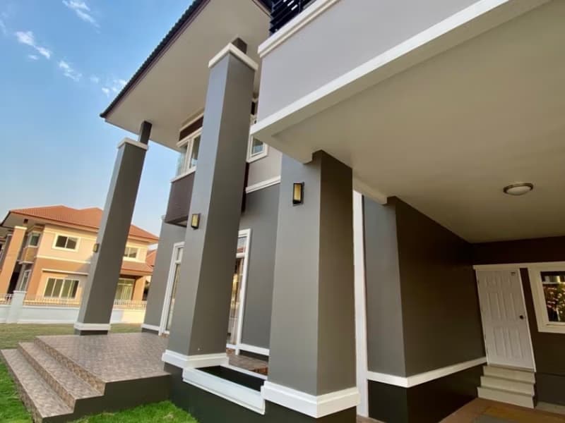 5 Bed House for Rent and Sale in San Kamphaeng