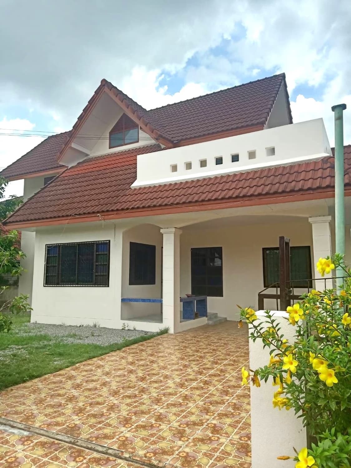 3 Bed House for Sale in Mueang Chiang Mai - Image 1