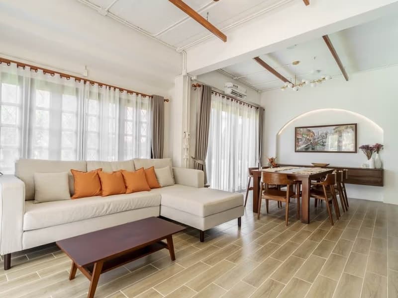 4 Bed House for Rent in Saraphi