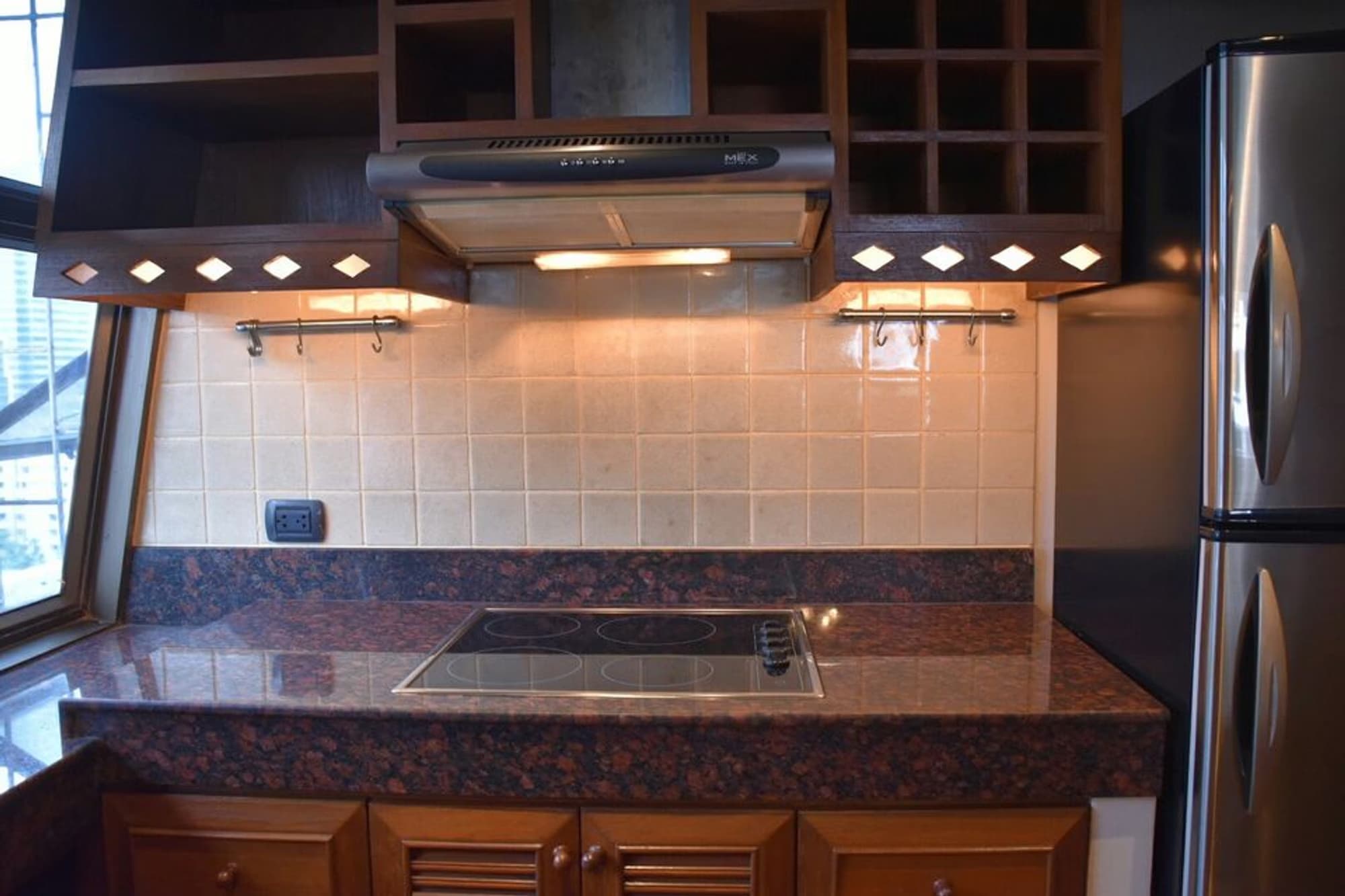 2 Bed Condo for Rent and Sale in Bang Rak - Image 8