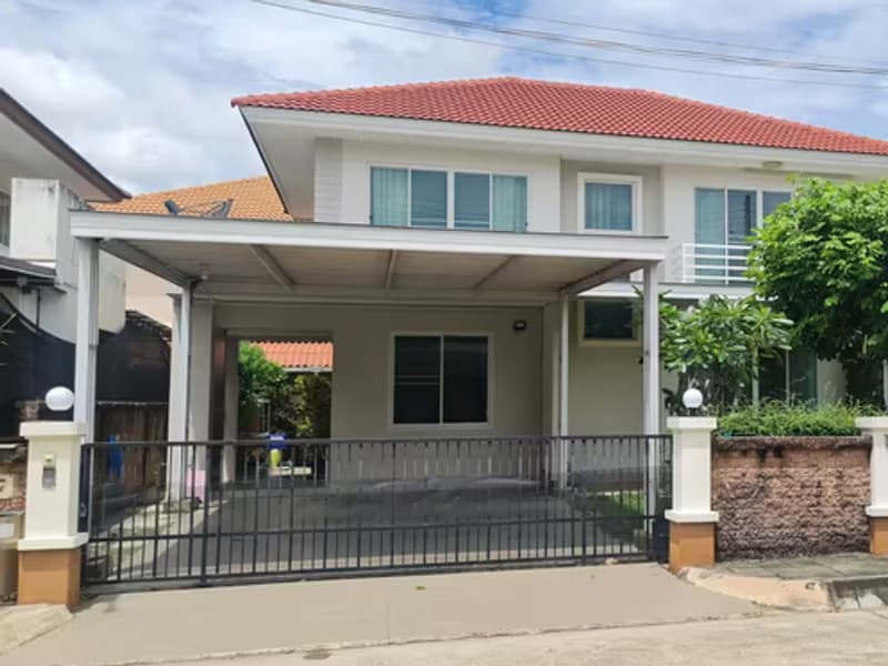 4 Bedroom undefined