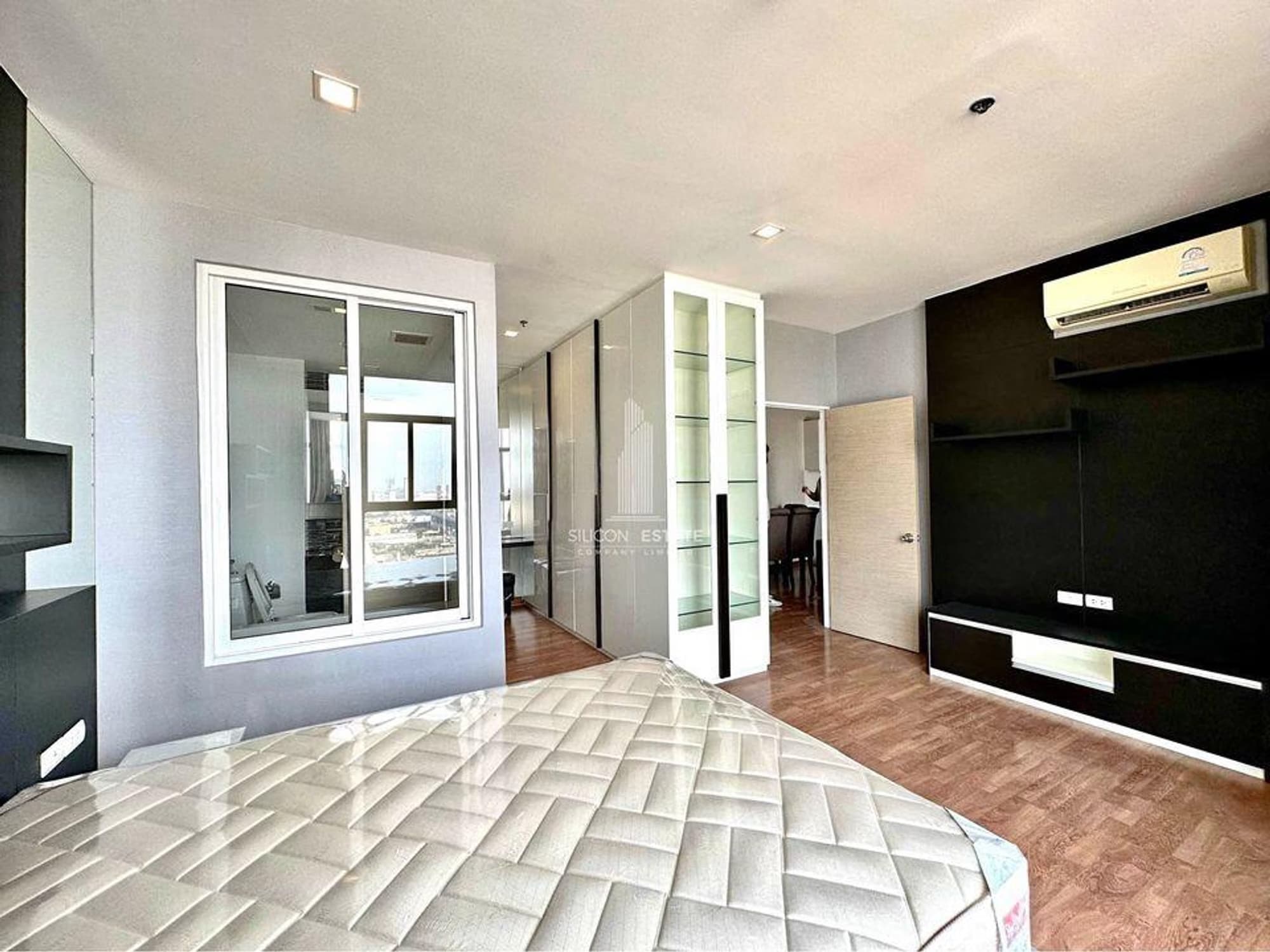 3 Bedroom Condo - Image 13