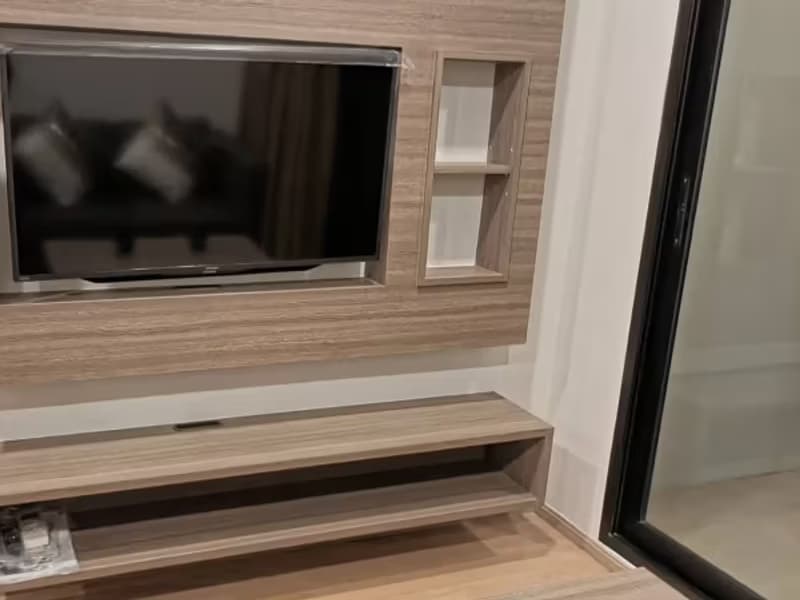 1 Bedroom Condo