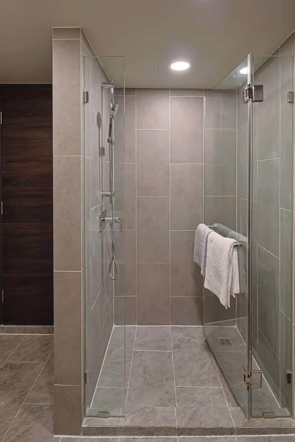 2 Bed Condo for Sale in Watthana - Image 14