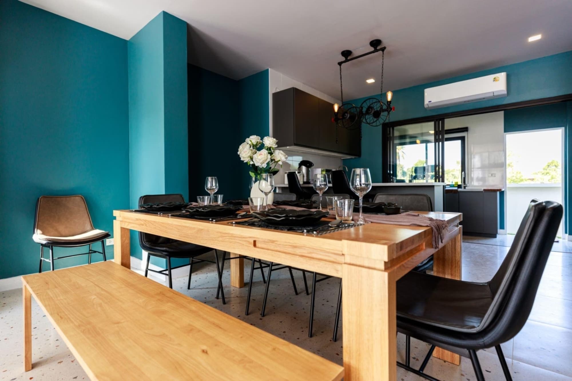5 Bed House for Rent in San Sai District - Image 4