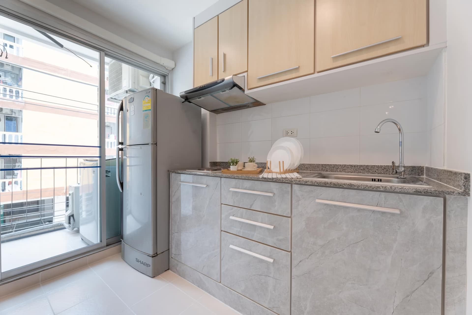 1 ห้องนอน Condo สำหรับ ขาย ใน ห้วยขวาง - Image 2