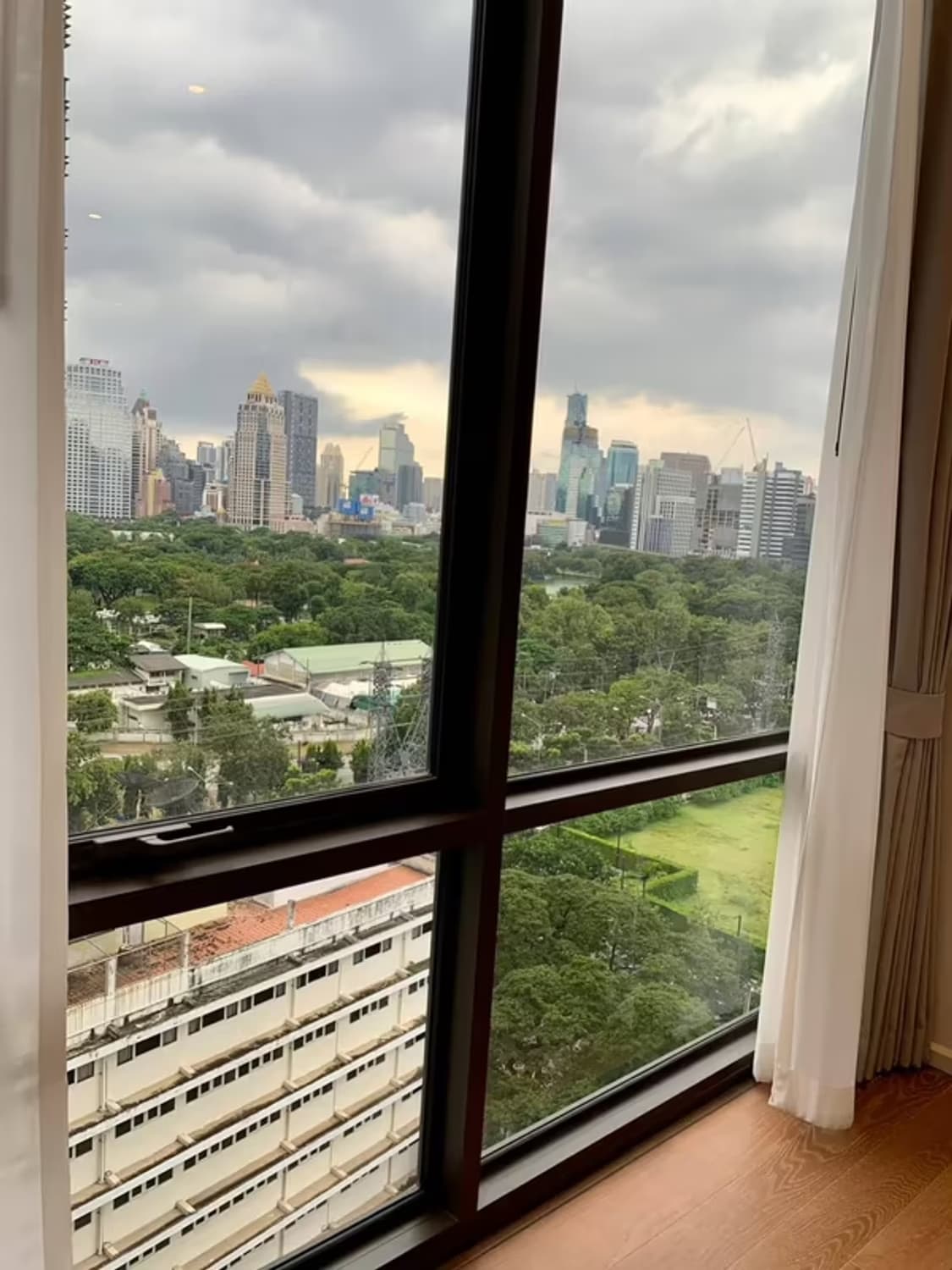 Condo for Rent at MUNIQ Langsuan - Image 7