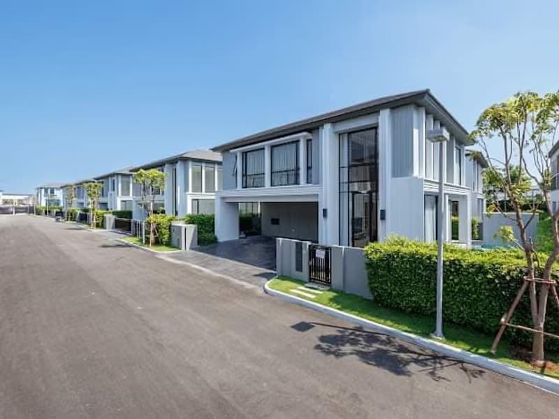 House for Sale in Prawet.