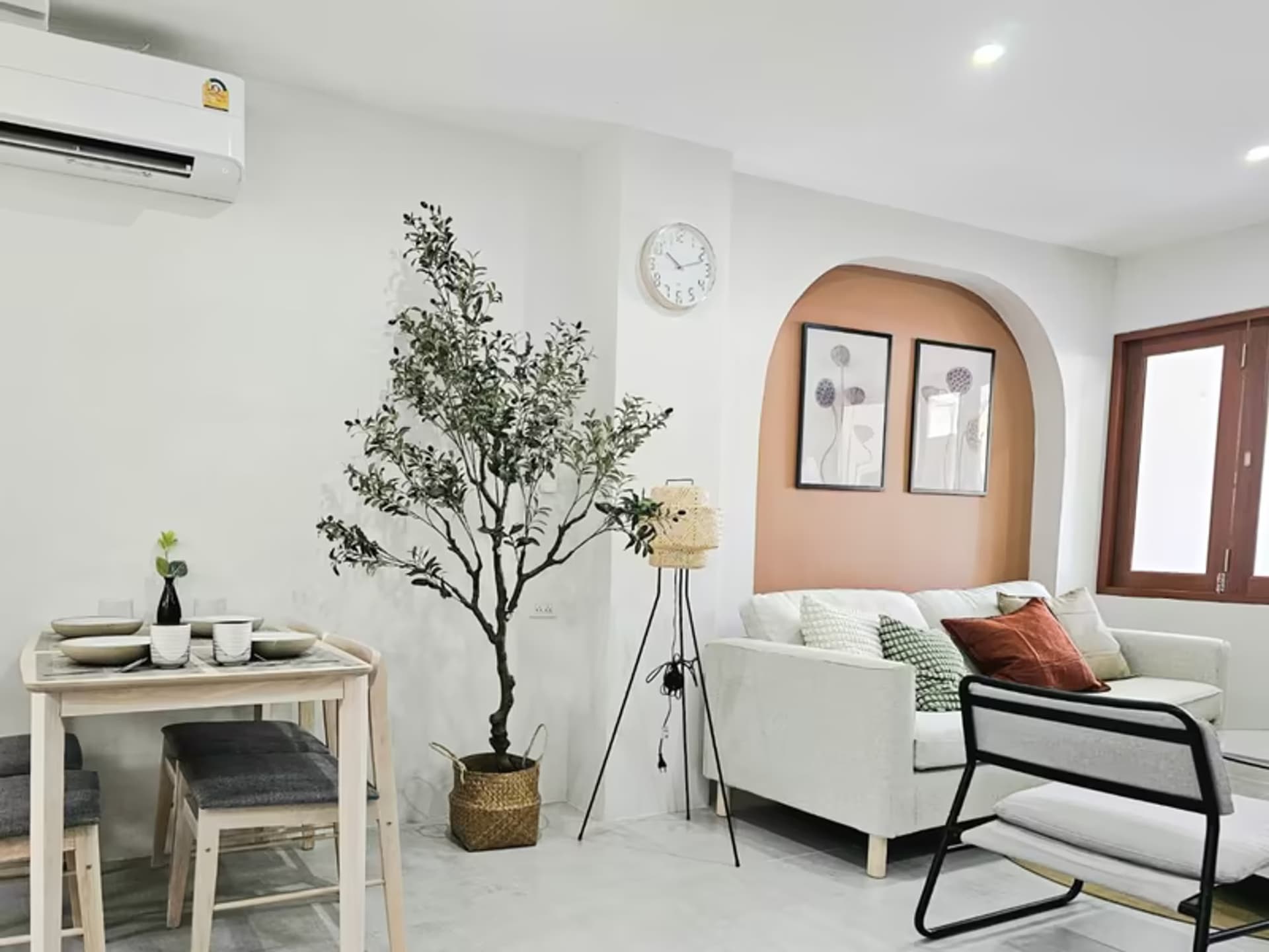 2 Bedroom House - Image 17