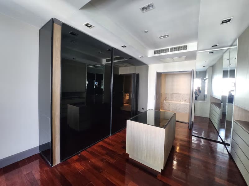 2 Bed Condo for Rent in Sathon