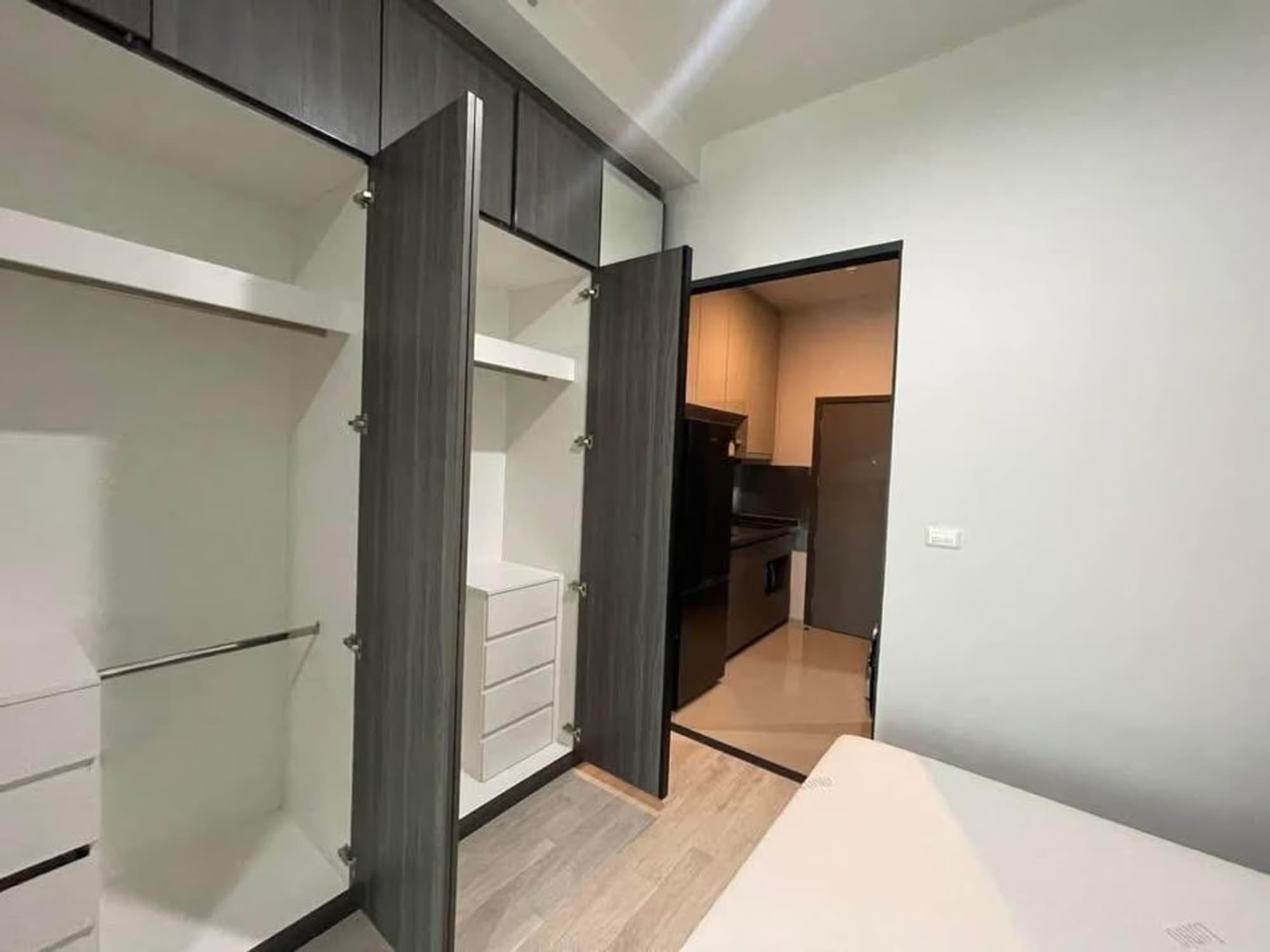 Studio Condo for Rent in Din Daeng - Image 3