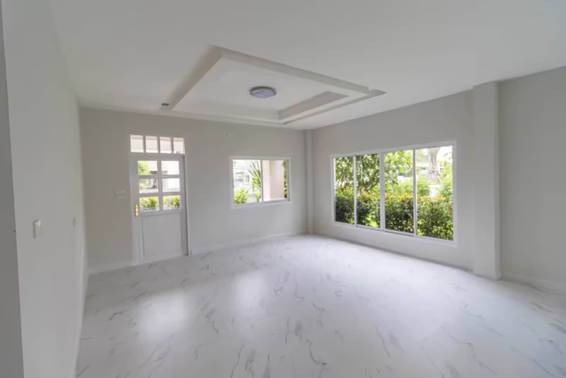 4 Bedroom House - Image 5