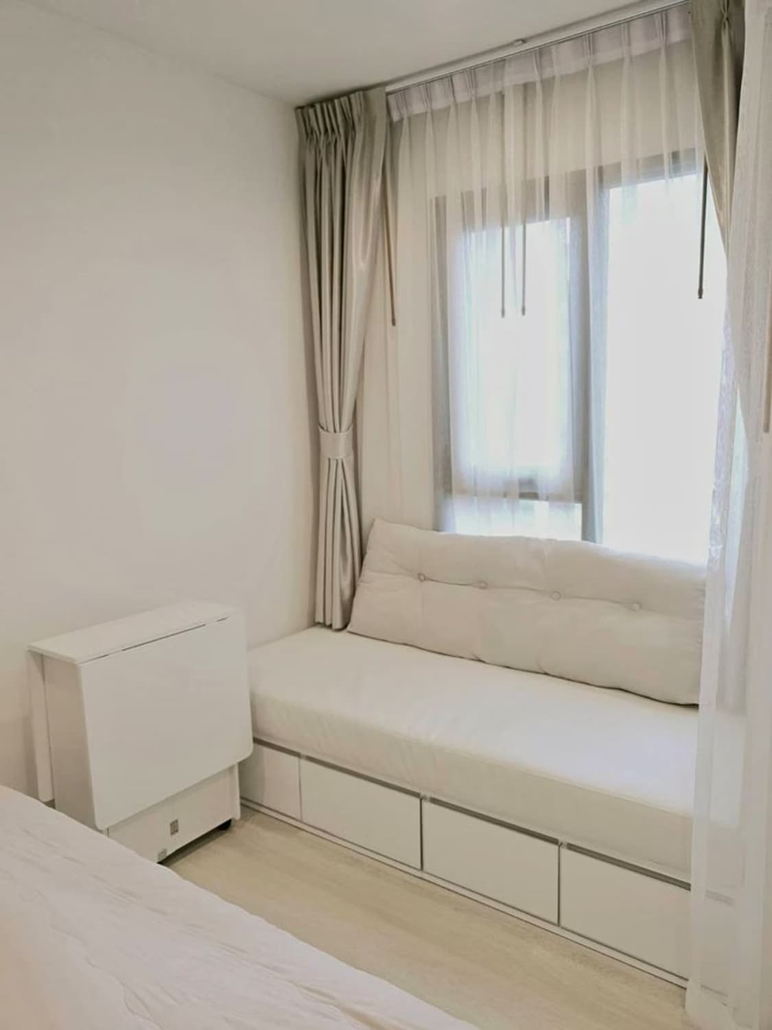 Condo for Rent at Life One Wireless - Image 4