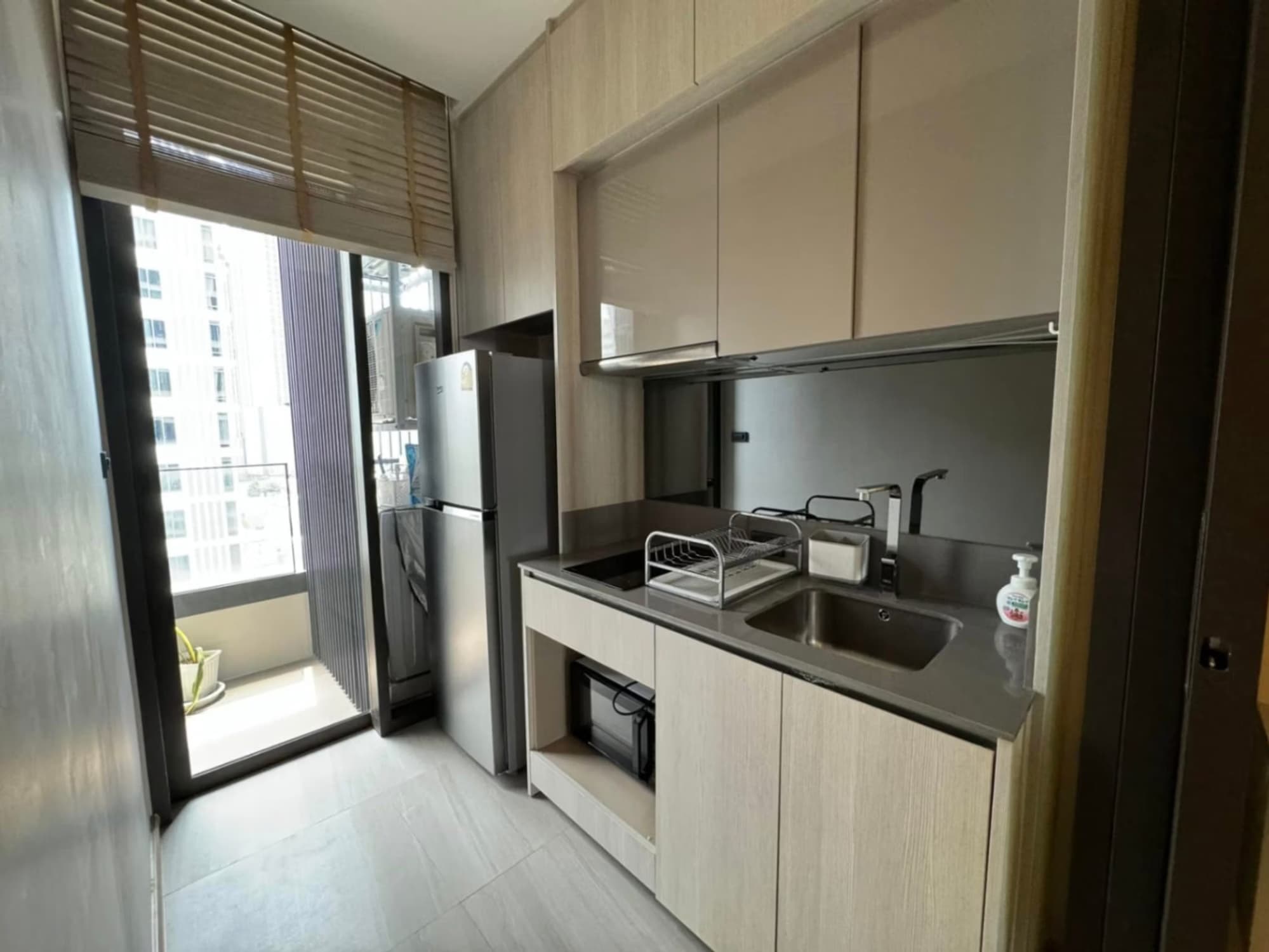 1 Bed Condo for Rent in Watthana - Image 4