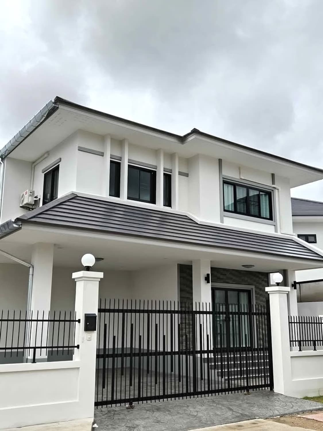 4 ห้องนอน บ้าน สำหรับ จำหน่าย ใน เมืองเชียงใหม่ - Image 1