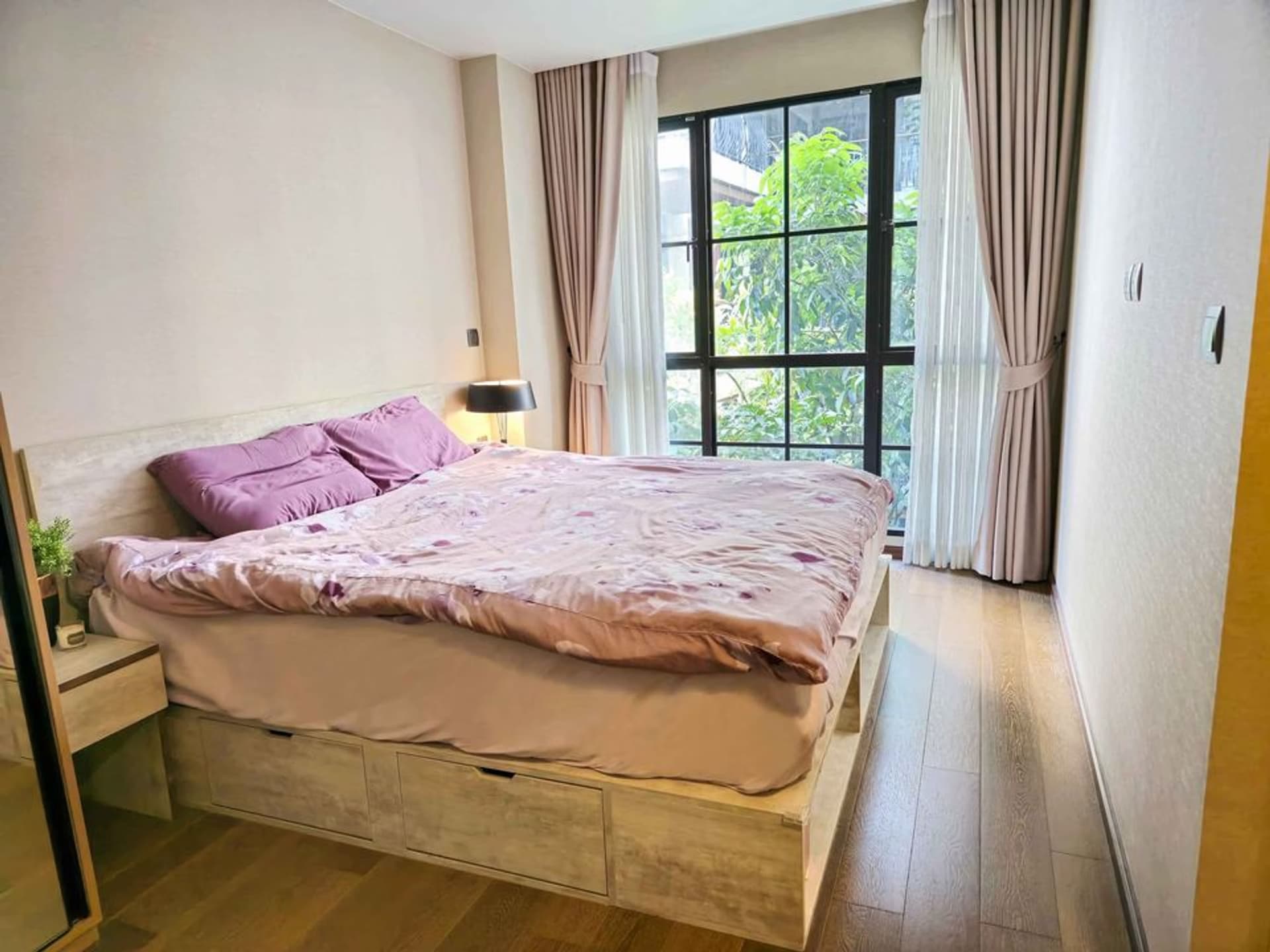 2 Bed Condo for Rent and Sale in Pathum Wan - Image 7
