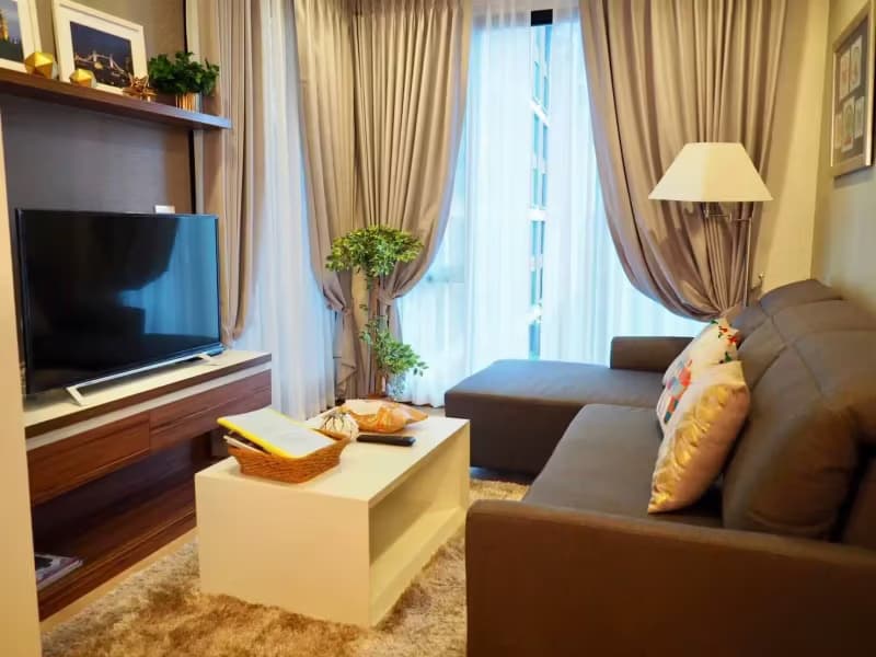 1 Bedroom Condo