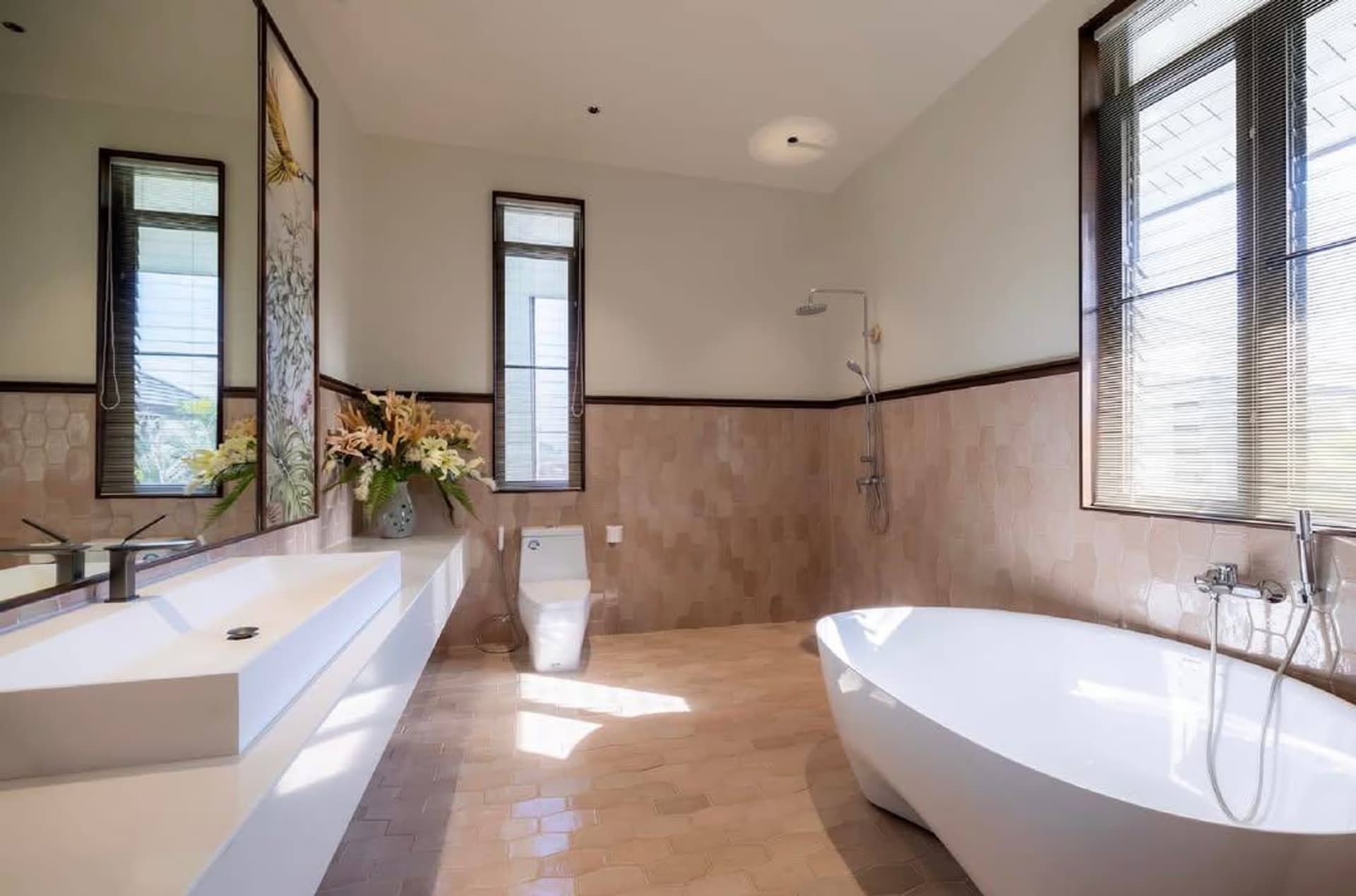 5 Bed House for Sale in Saraphi District - Image 25
