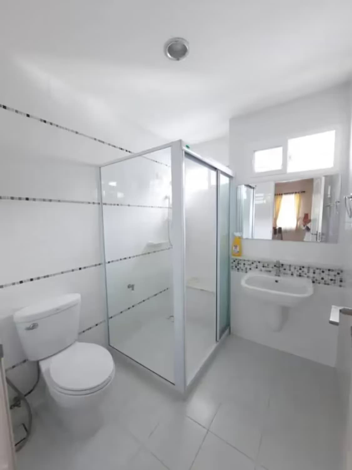 3 Bedroom House - Image 19