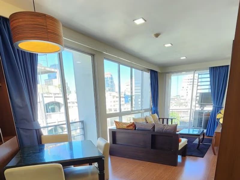 Condo for Rent at The Treasure Silom