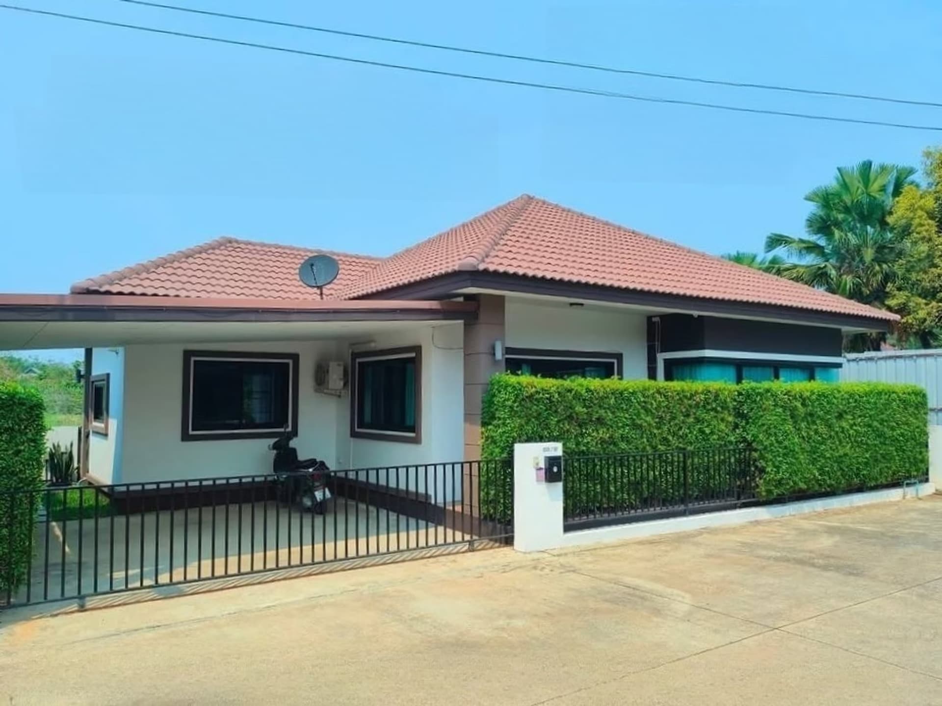 3 Bed House for Sale in Saraphi District - Image 1