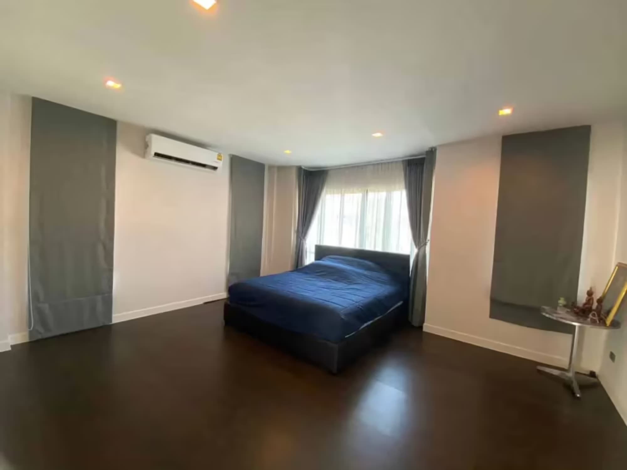 4 Bedroom House - Image 19