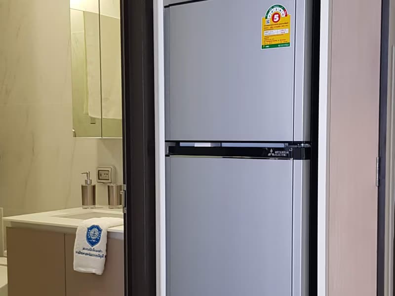 1 Bed Condo for Rent and Sale  Near Phra Ram 9 MRT