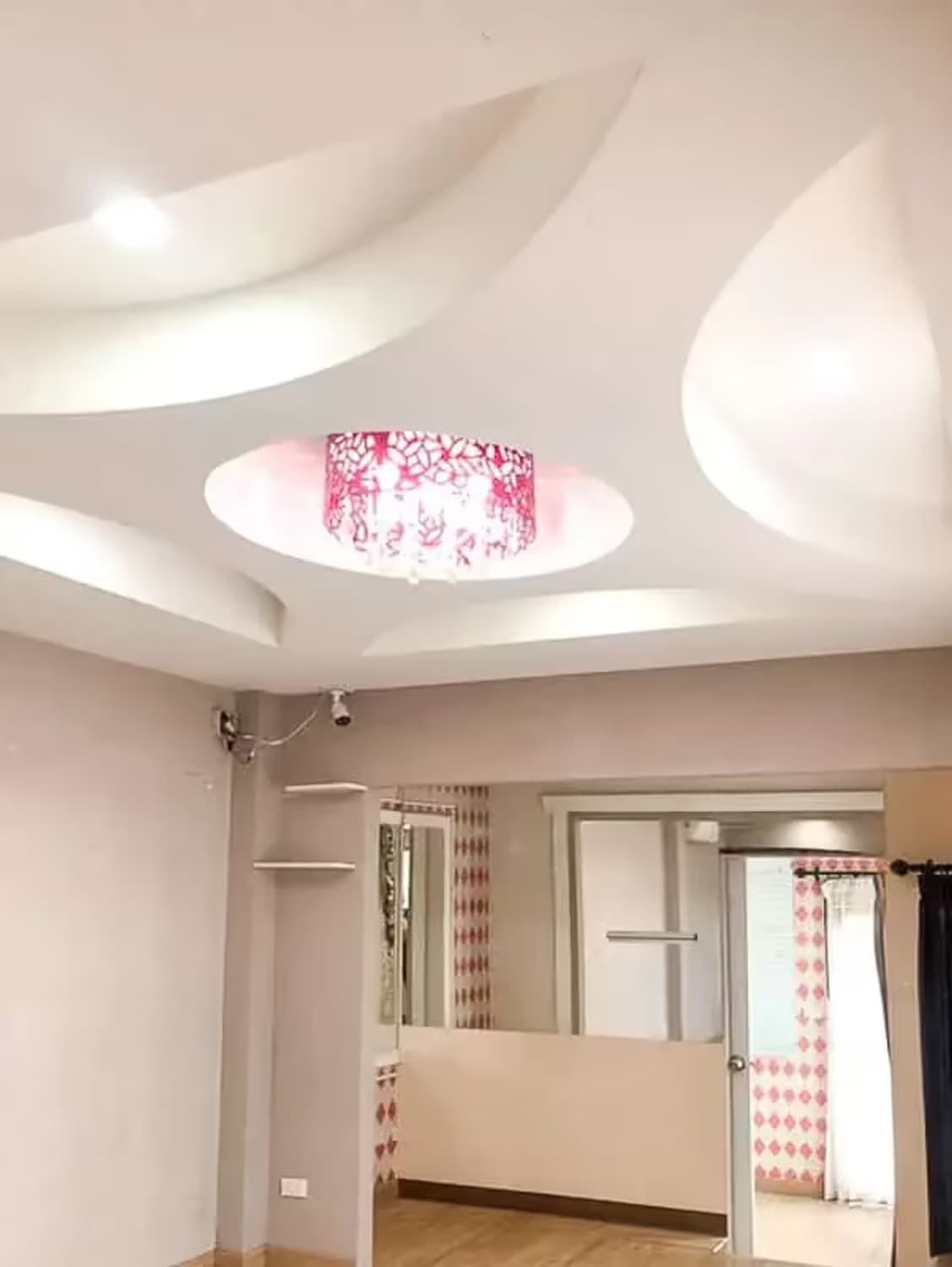 4 Bedroom House - Image 3