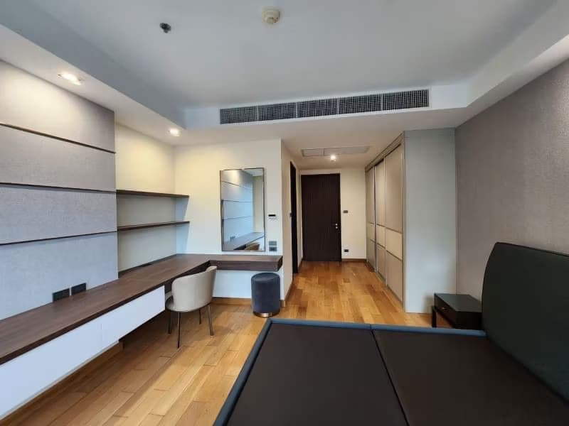 4 Bed Condo for Rent in Khlong Toei