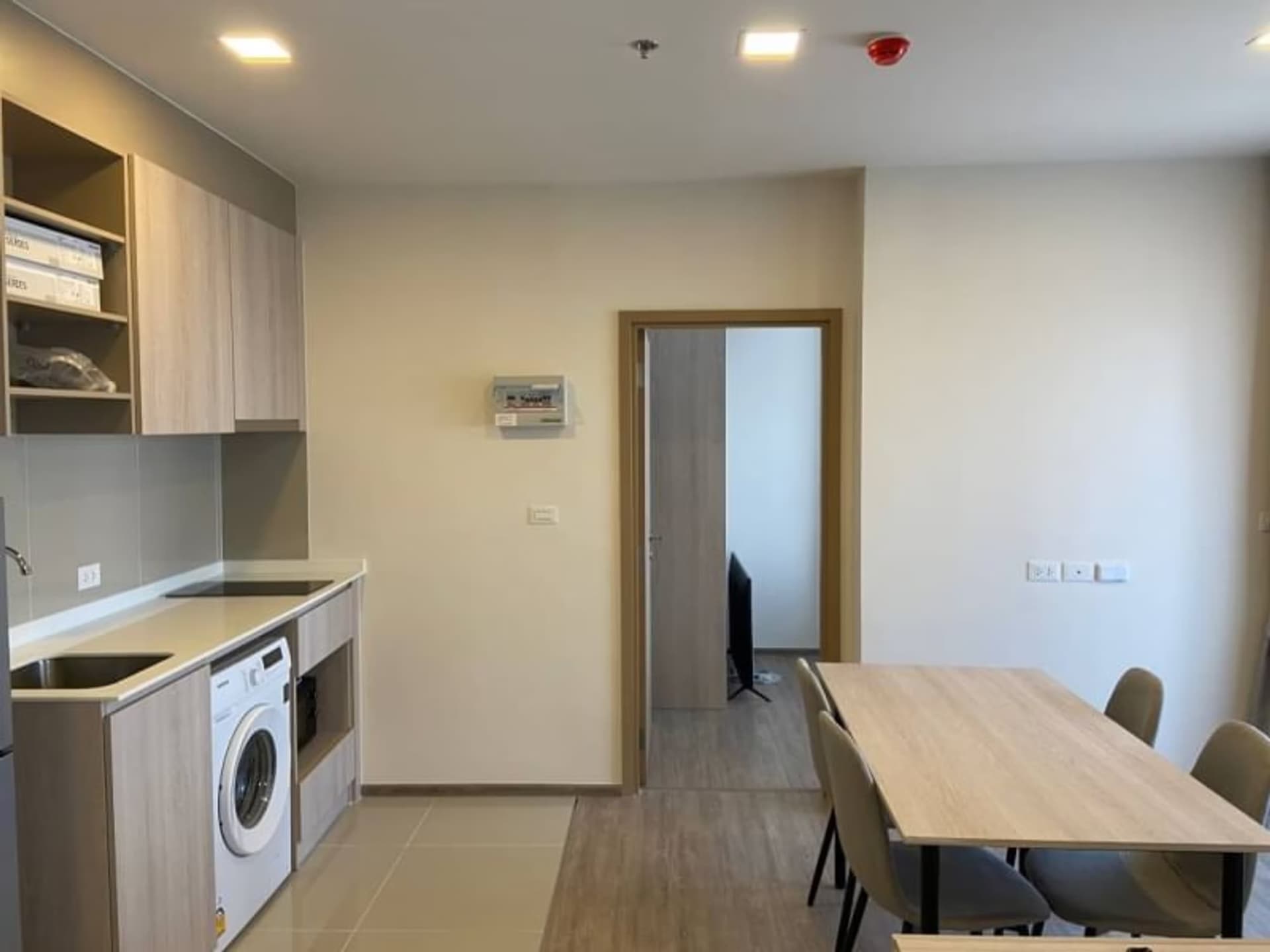 2 Bed Condo for Rent and Sale in Watthana - Image 4