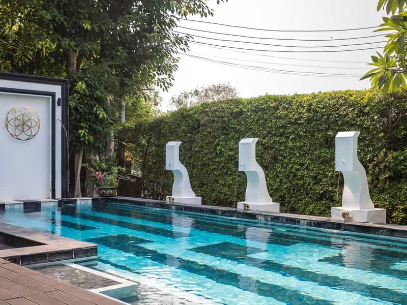 9 Bed House for Rent and Sale in Mueang Chiang Mai